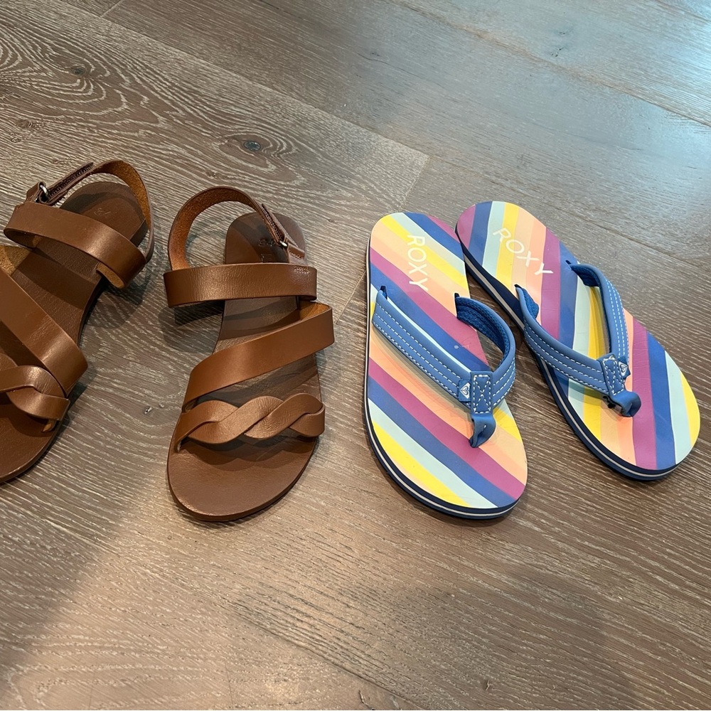 Girls sandals Roxy flip flop Mango leather sandals size 3
